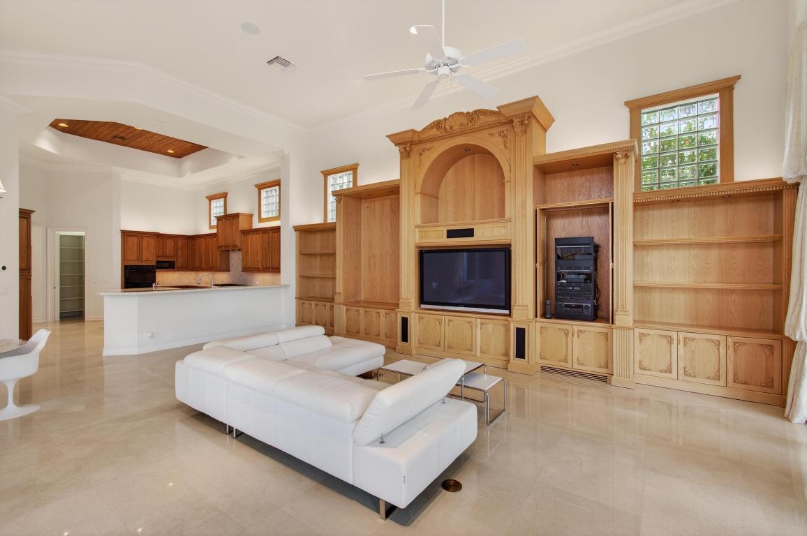 331 Mizner Lk Estates Boca Raton, FL 33432