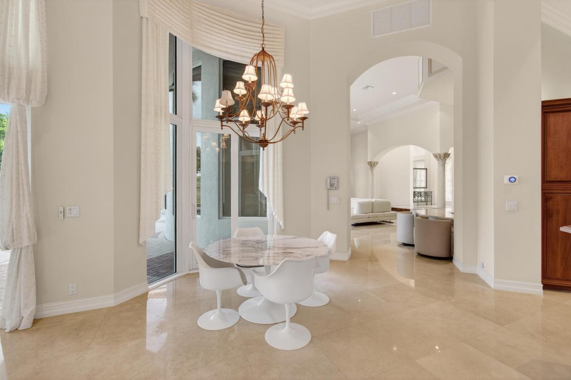 331 Mizner Lk Estates Boca Raton, FL 33432