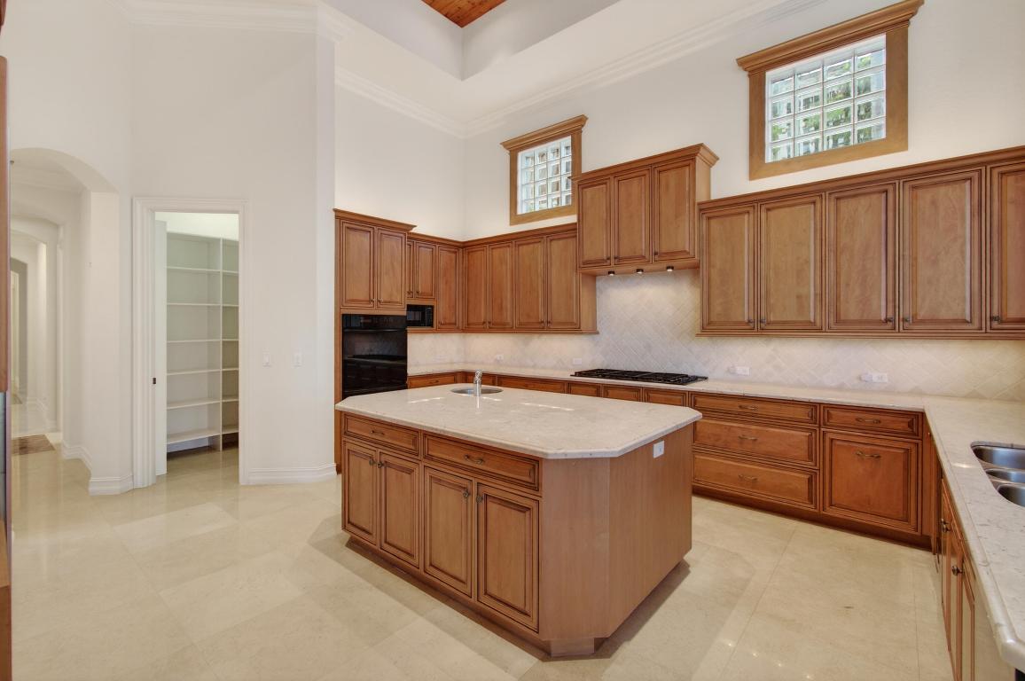 331 Mizner Lk Estates Boca Raton, FL 33432