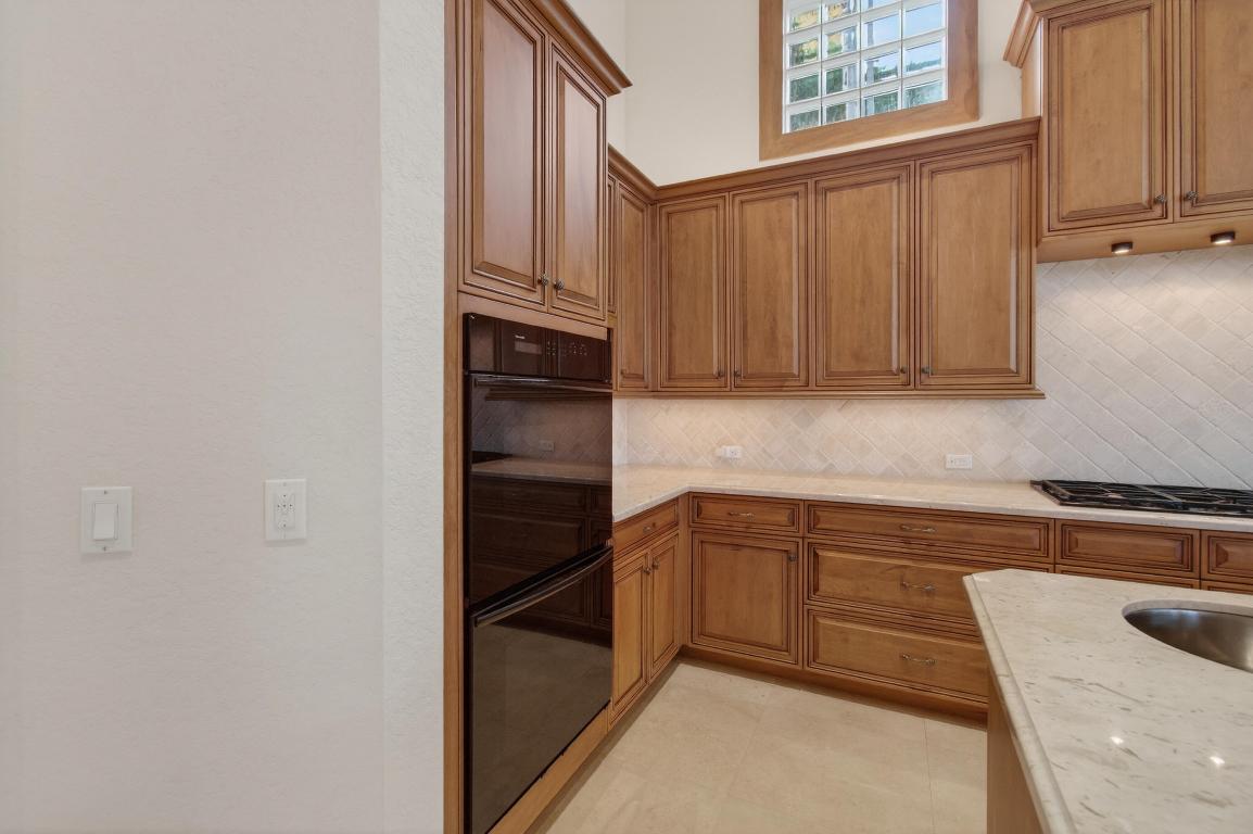 331 Mizner Lk Estates Boca Raton, FL 33432