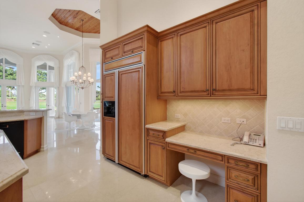 331 Mizner Lk Estates Boca Raton, FL 33432