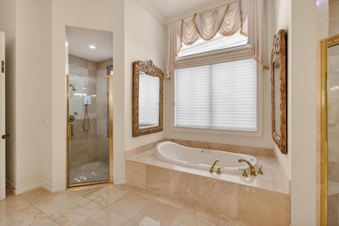 331 Mizner Lk Estates Boca Raton, FL 33432