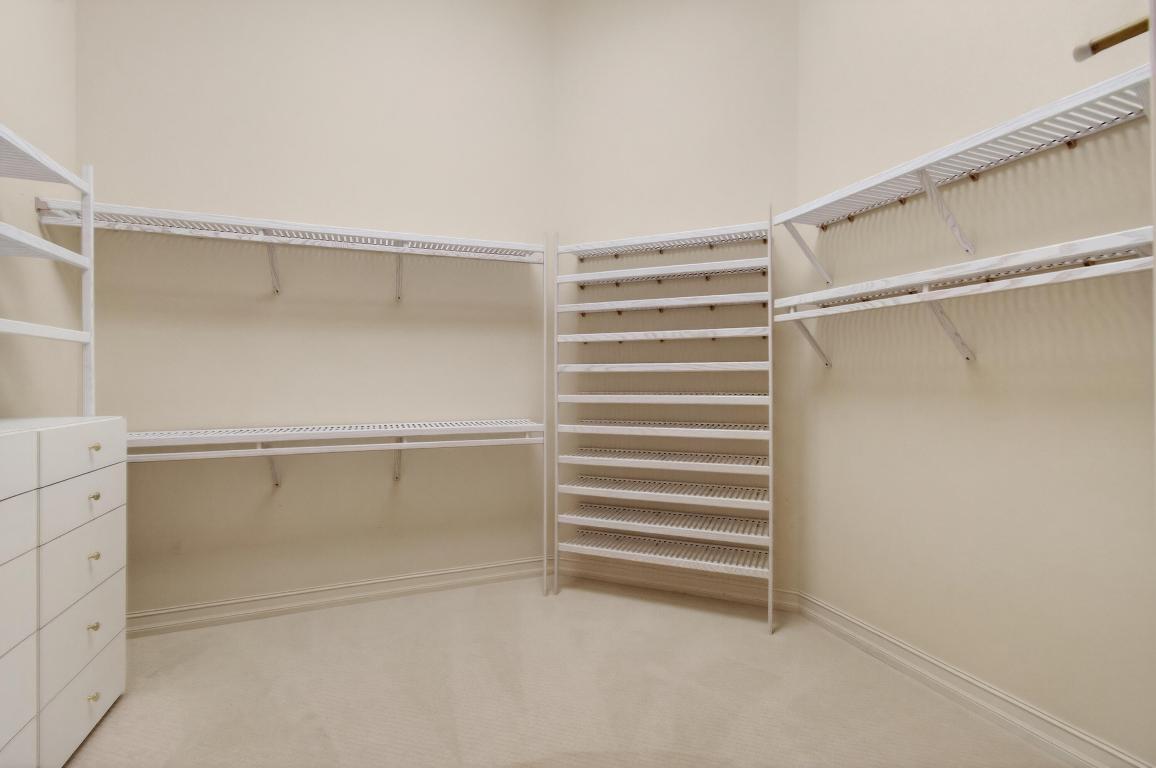 331 Mizner Lk Estates Boca Raton, FL 33432