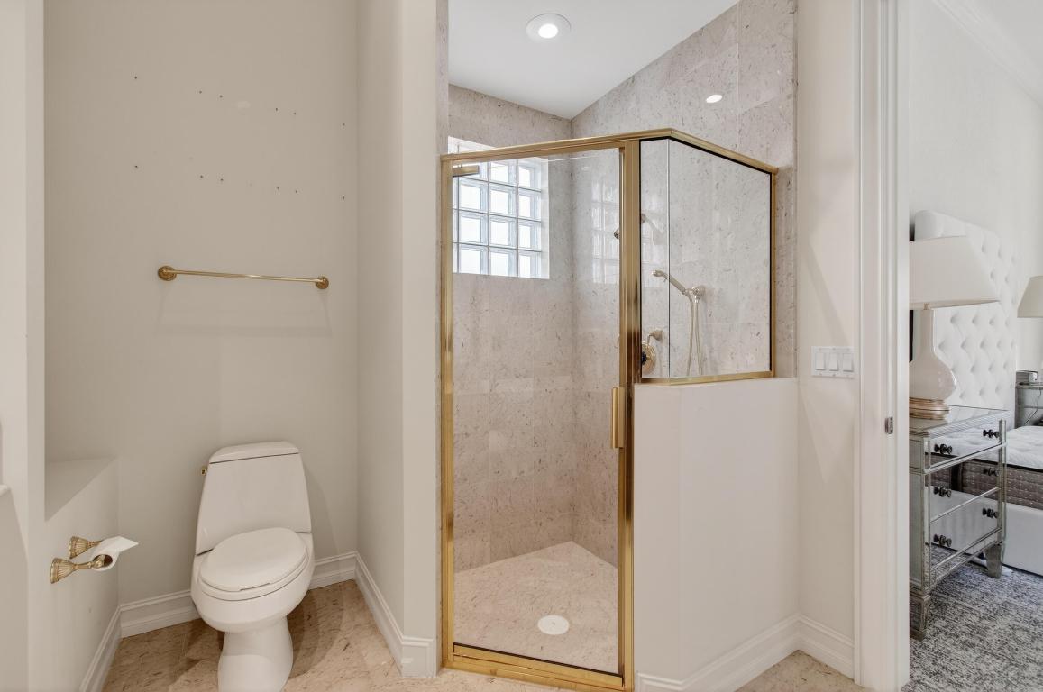 331 Mizner Lk Estates Boca Raton, FL 33432