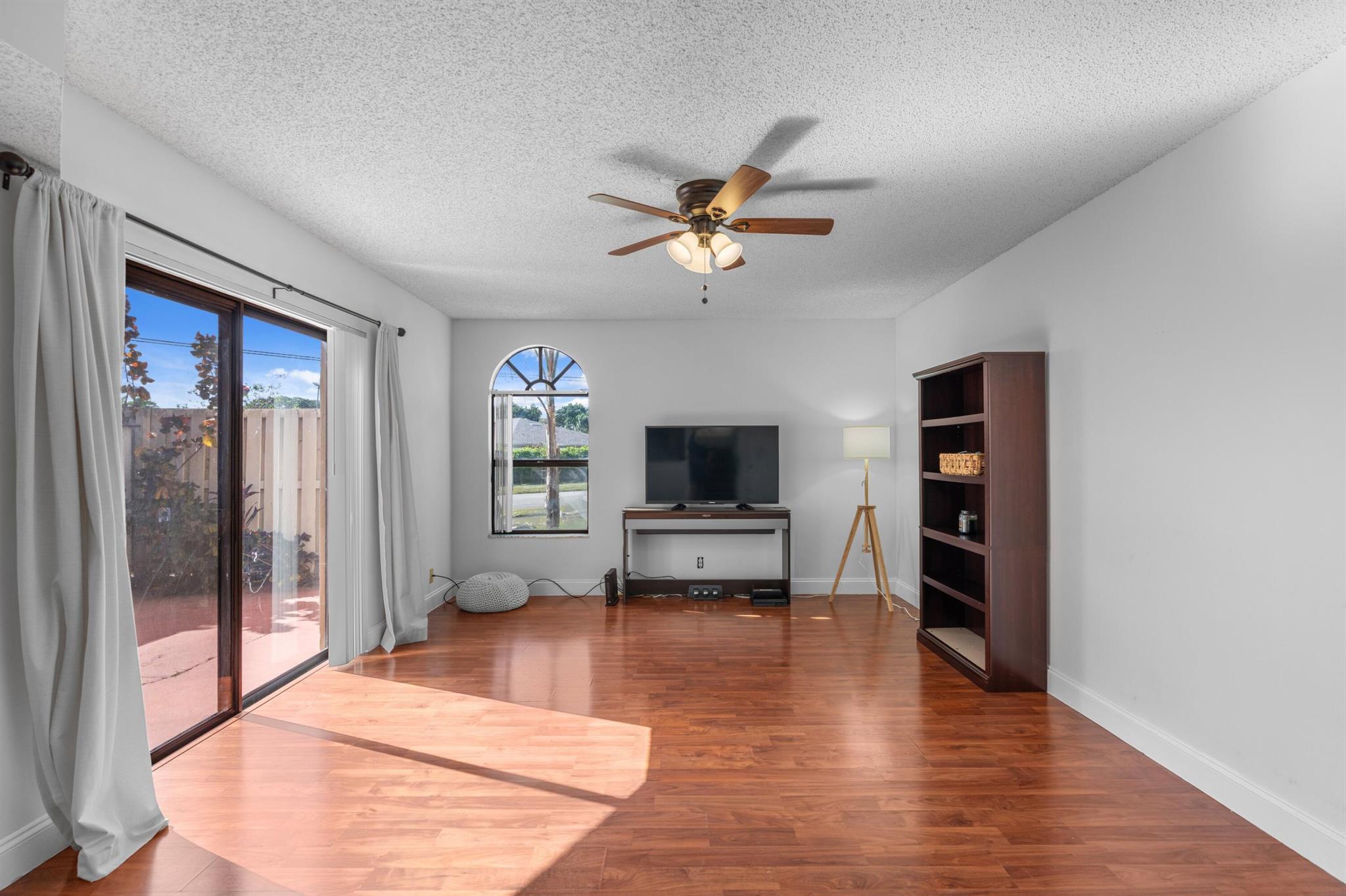 4145 Village Dr #D Delray Beach, FL 33445