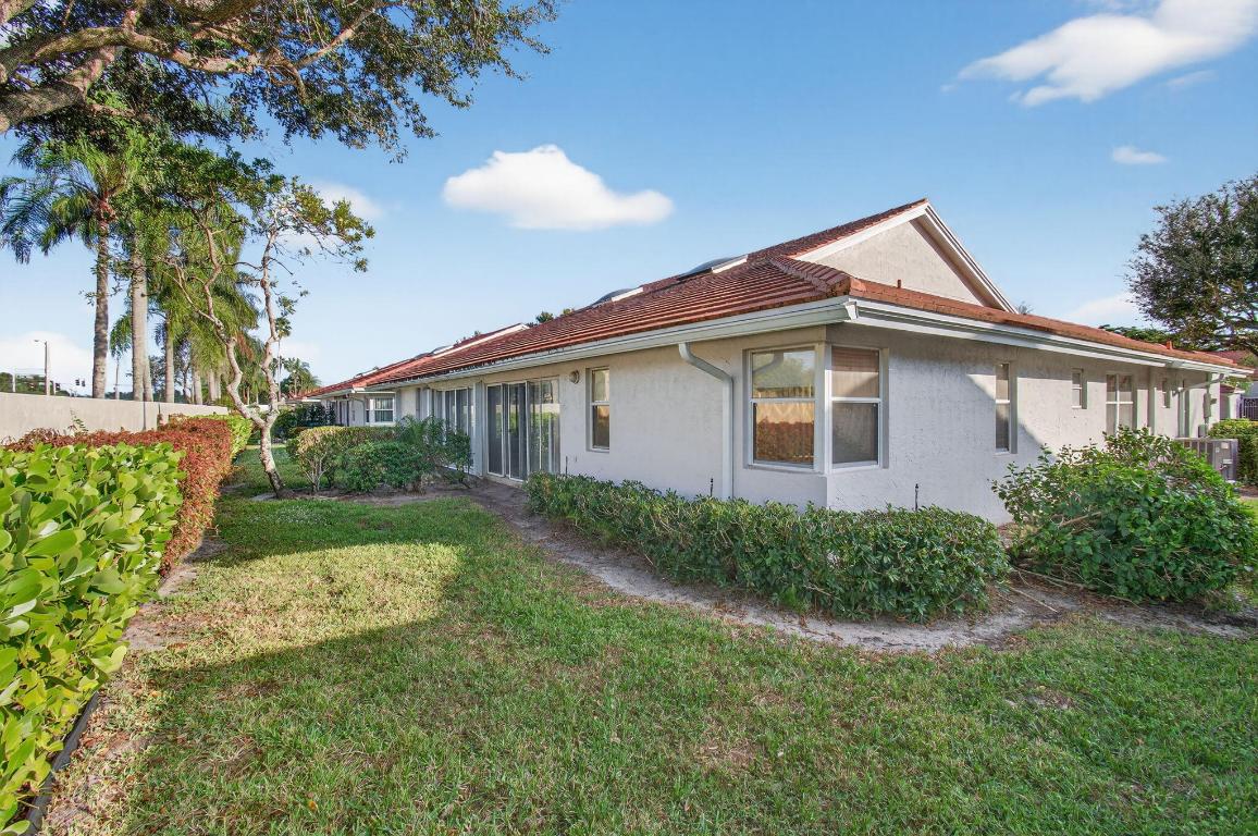 6077 Brightwater Ter Boynton Beach, FL 33437