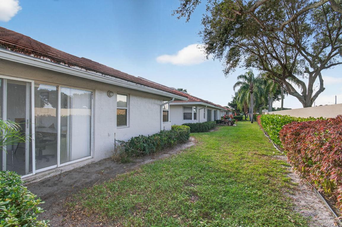 6077 Brightwater Ter Boynton Beach, FL 33437