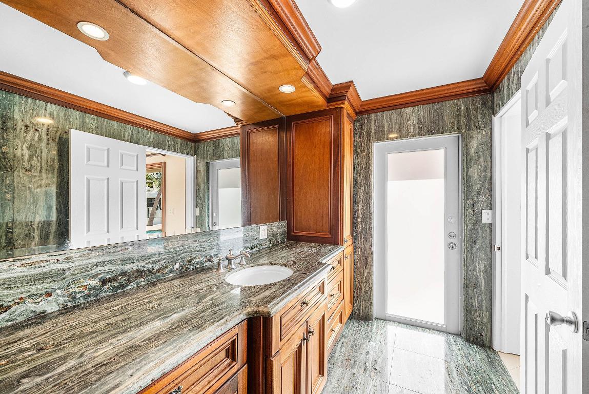 2872 NE 29th Fort Lauderdale, FL 33306