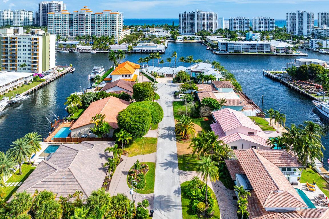 2872 NE 29th Fort Lauderdale, FL 33306