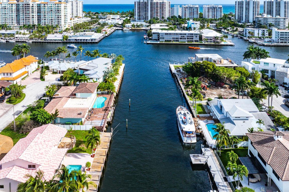 2872 NE 29th Fort Lauderdale, FL 33306