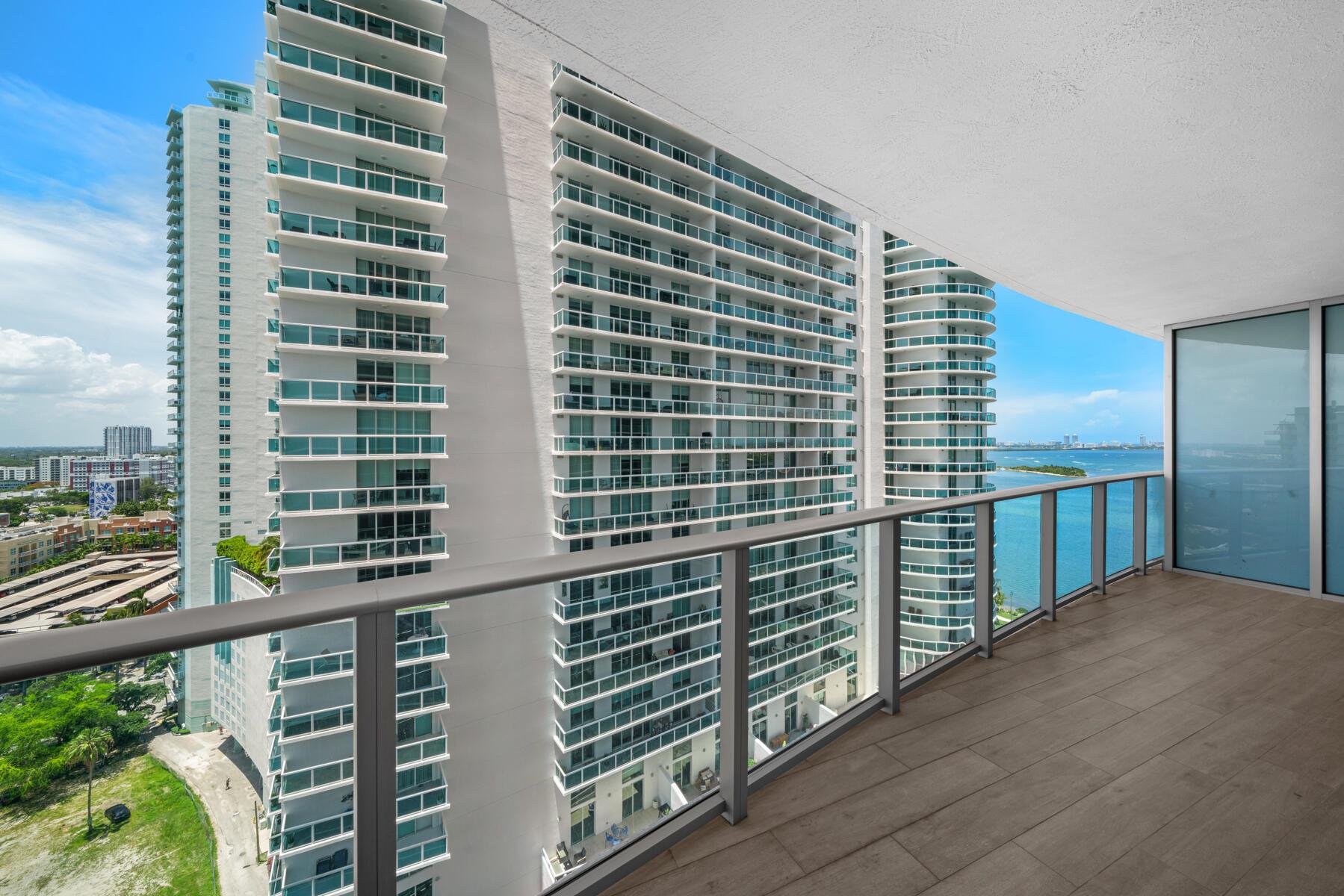 image Aria On The Bay Condo2