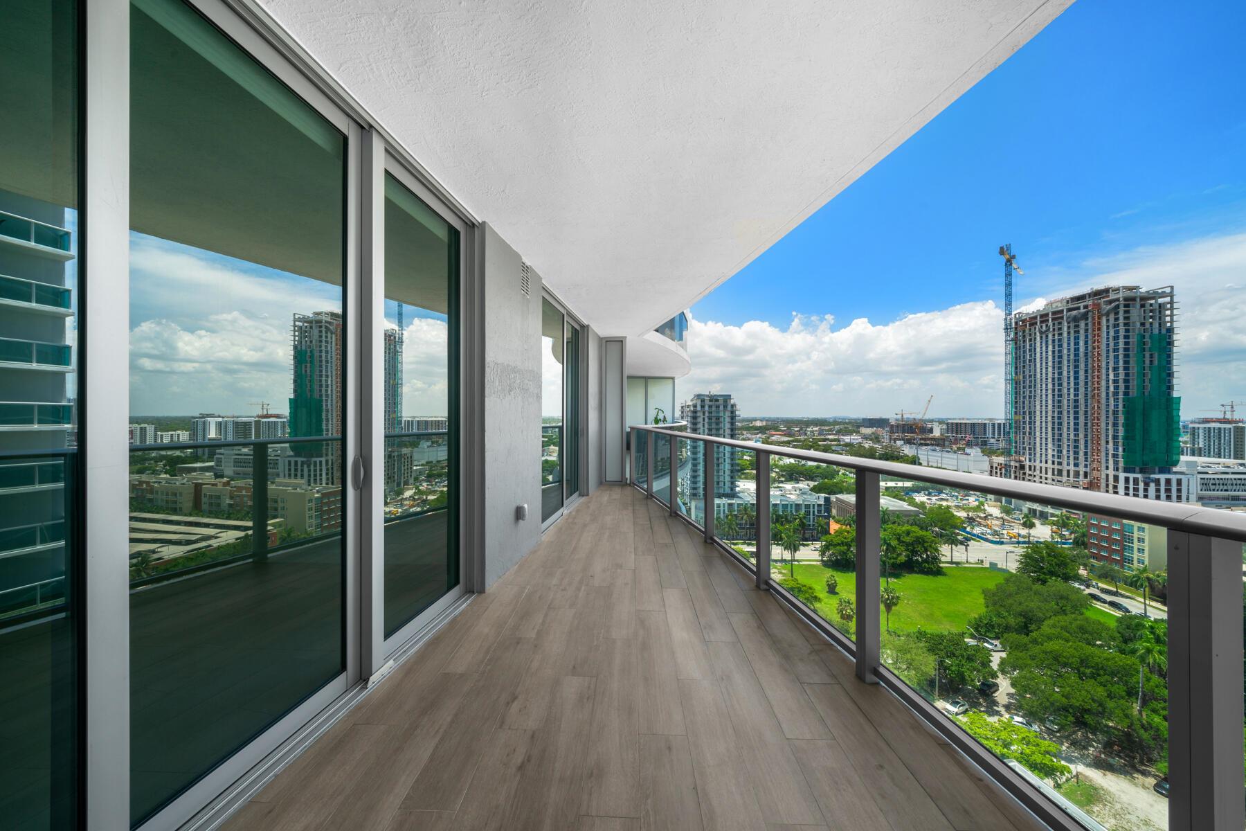 image Aria On The Bay Condo5