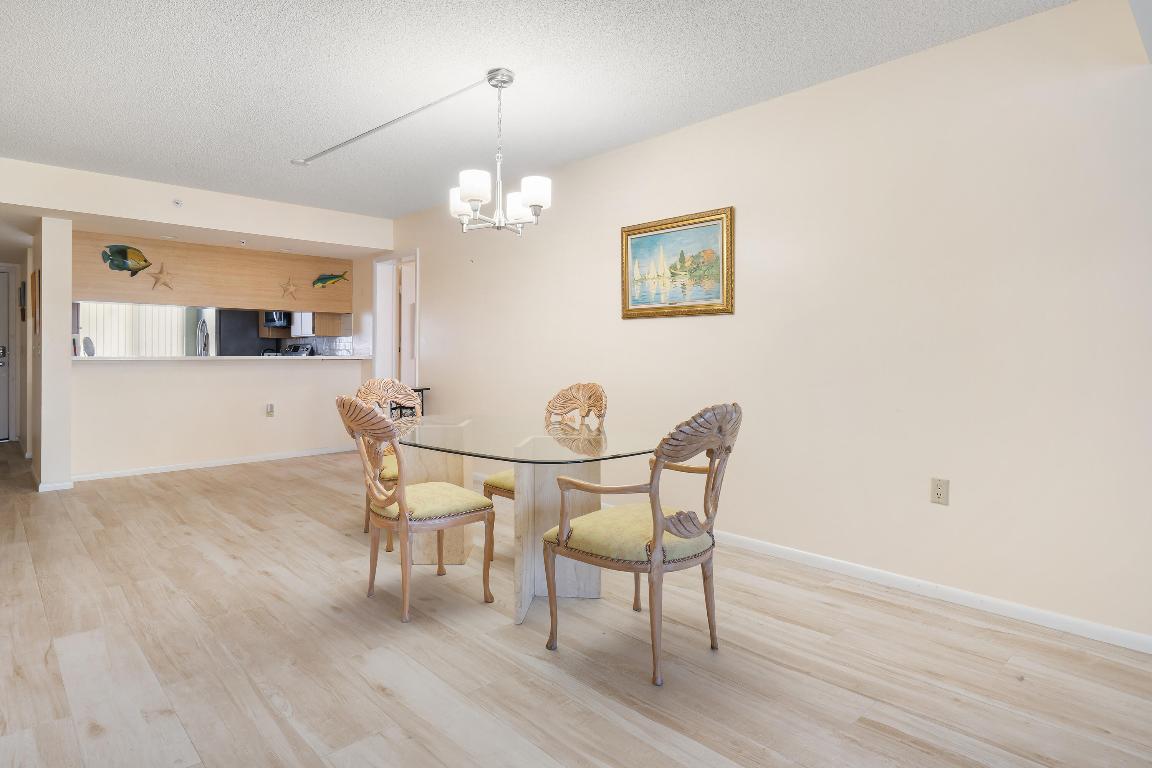 901 Seafarer #306 Jupiter, FL 33477