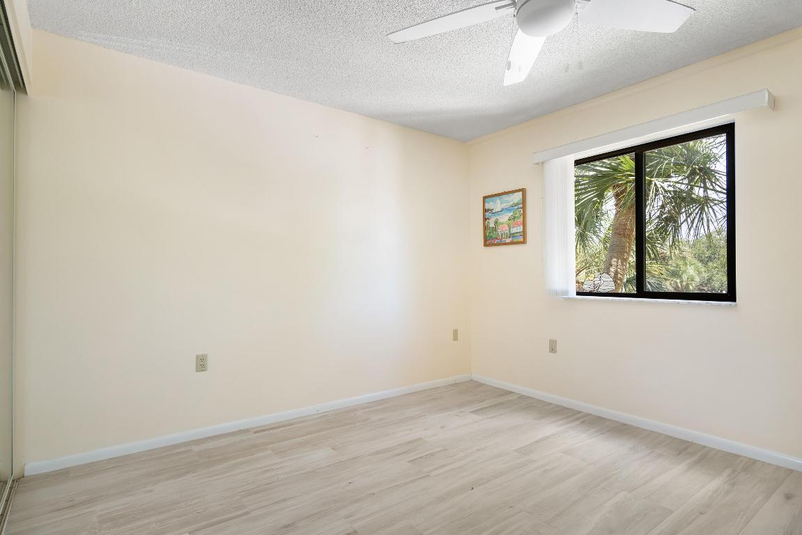 901 Seafarer #306 Jupiter, FL 33477