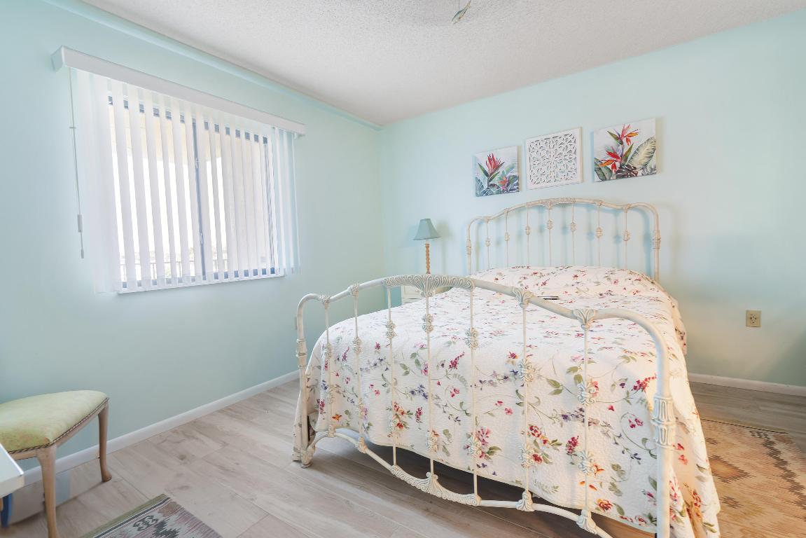 901 Seafarer #306 Jupiter, FL 33477