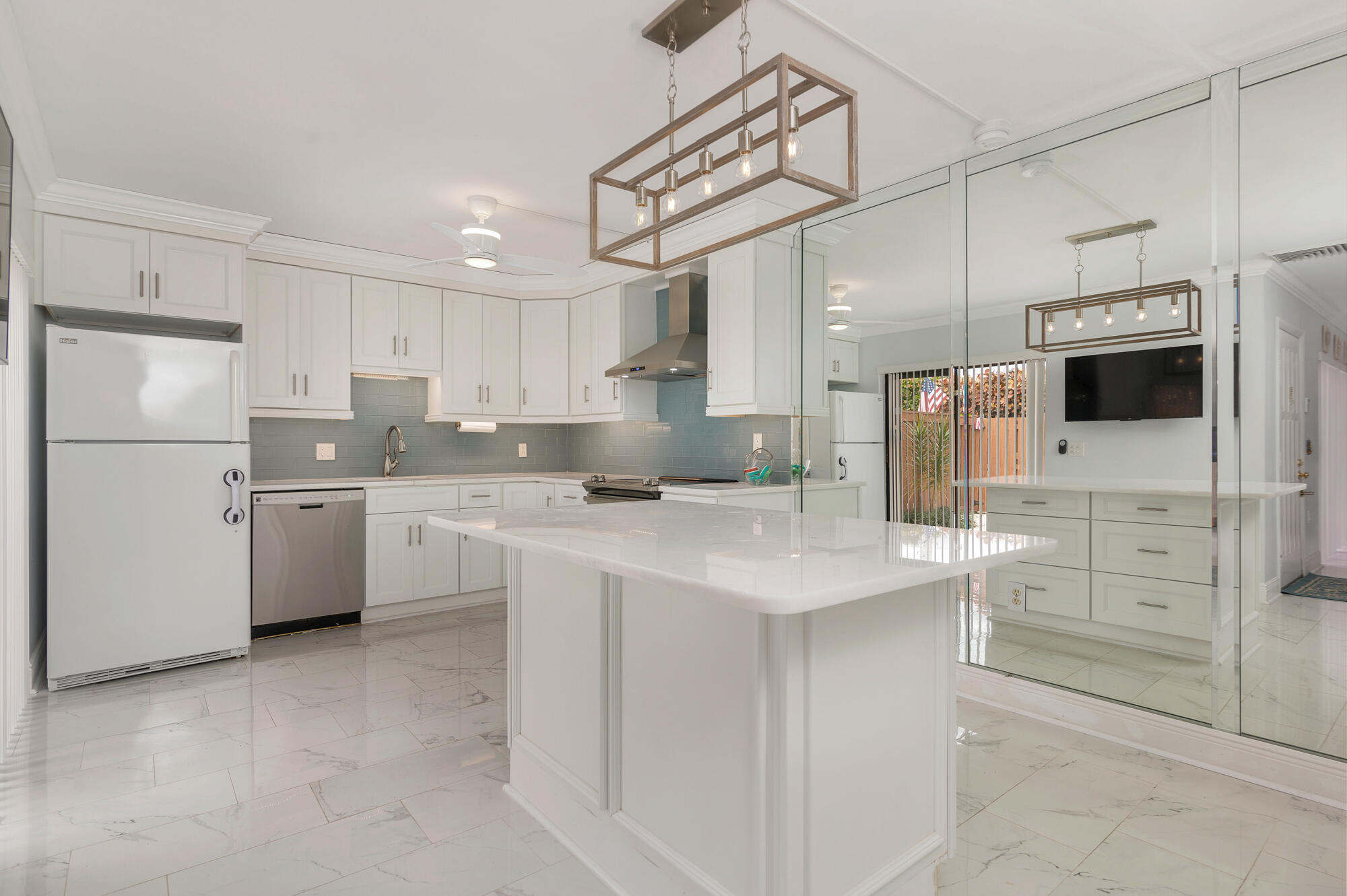 3900 County Line #6a