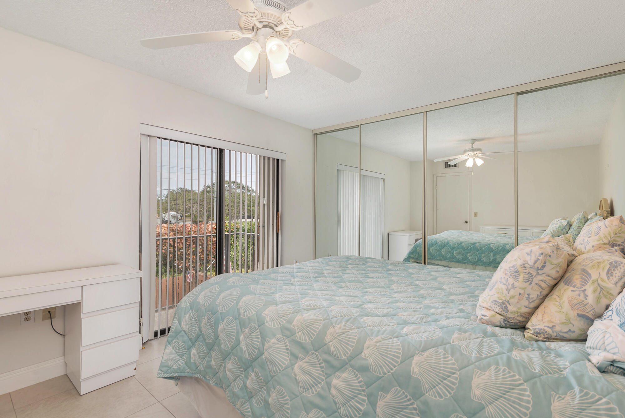 3900 County Line #6a Tequesta, FL 33469