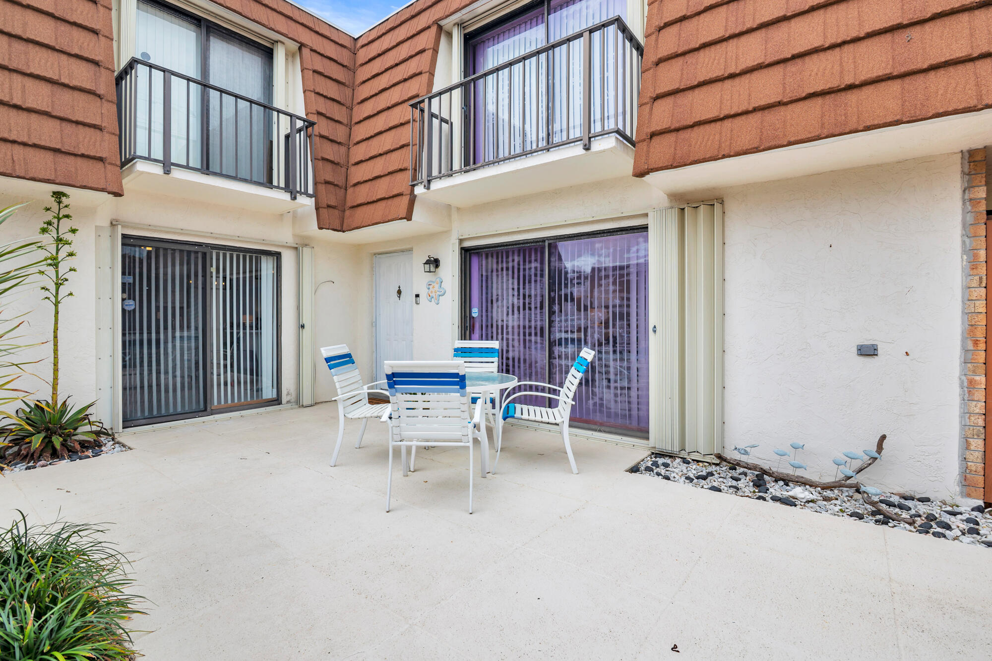 3900 County Line #6a Tequesta, FL 33469