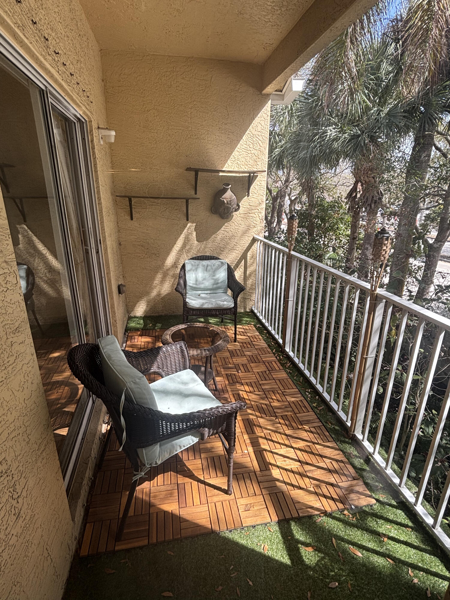 110 Lighthouse #H Tequesta, FL 33469