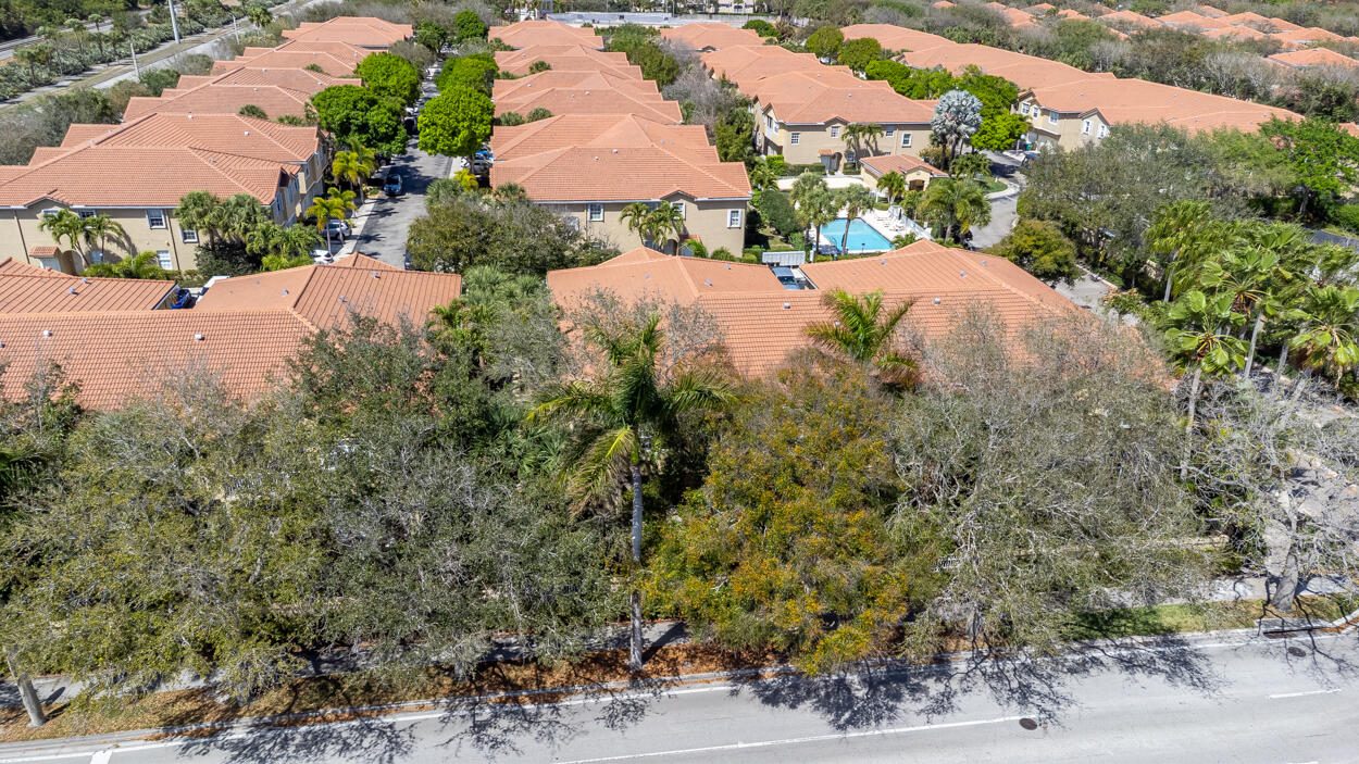 110 Lighthouse #H Tequesta, FL 33469