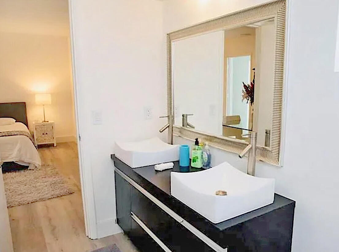 1919 Sunrise Key Fort Lauderdale, FL 33304