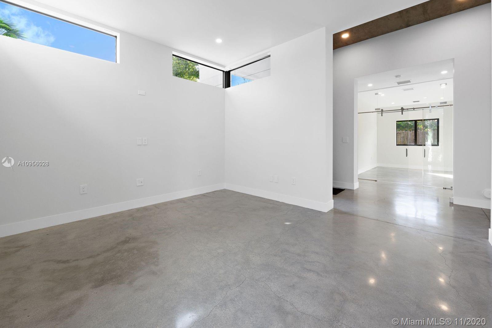 2385 Tequesta Ln Miami, FL 33133