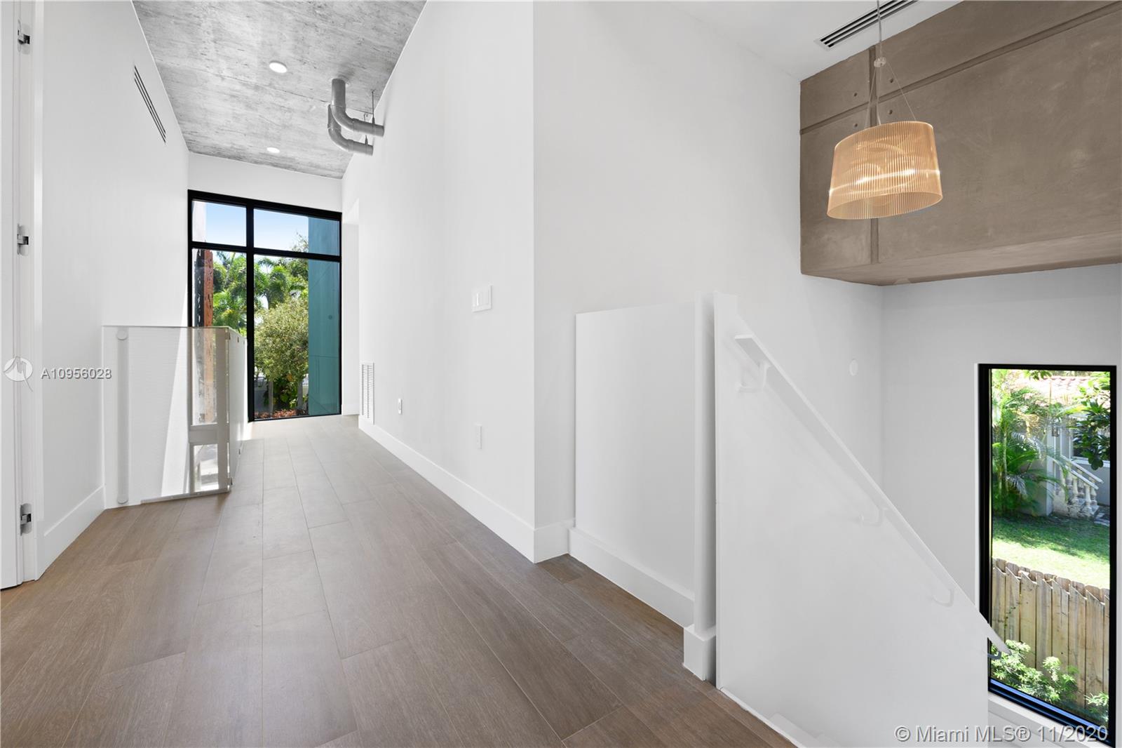 2385 Tequesta Ln Miami, FL 33133