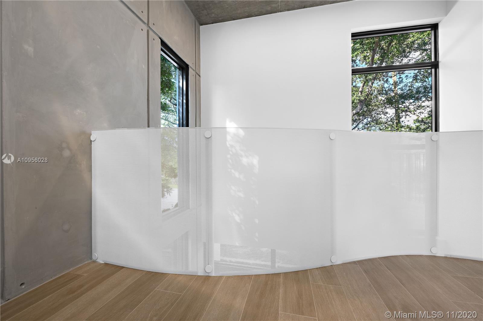 2385 Tequesta Ln Miami, FL 33133