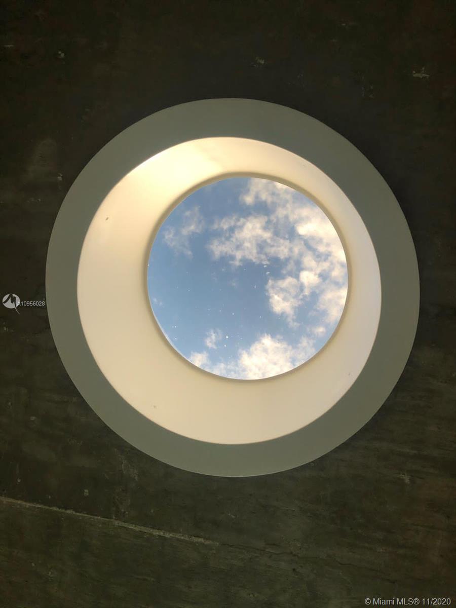 2385 Tequesta Ln Miami, FL 33133