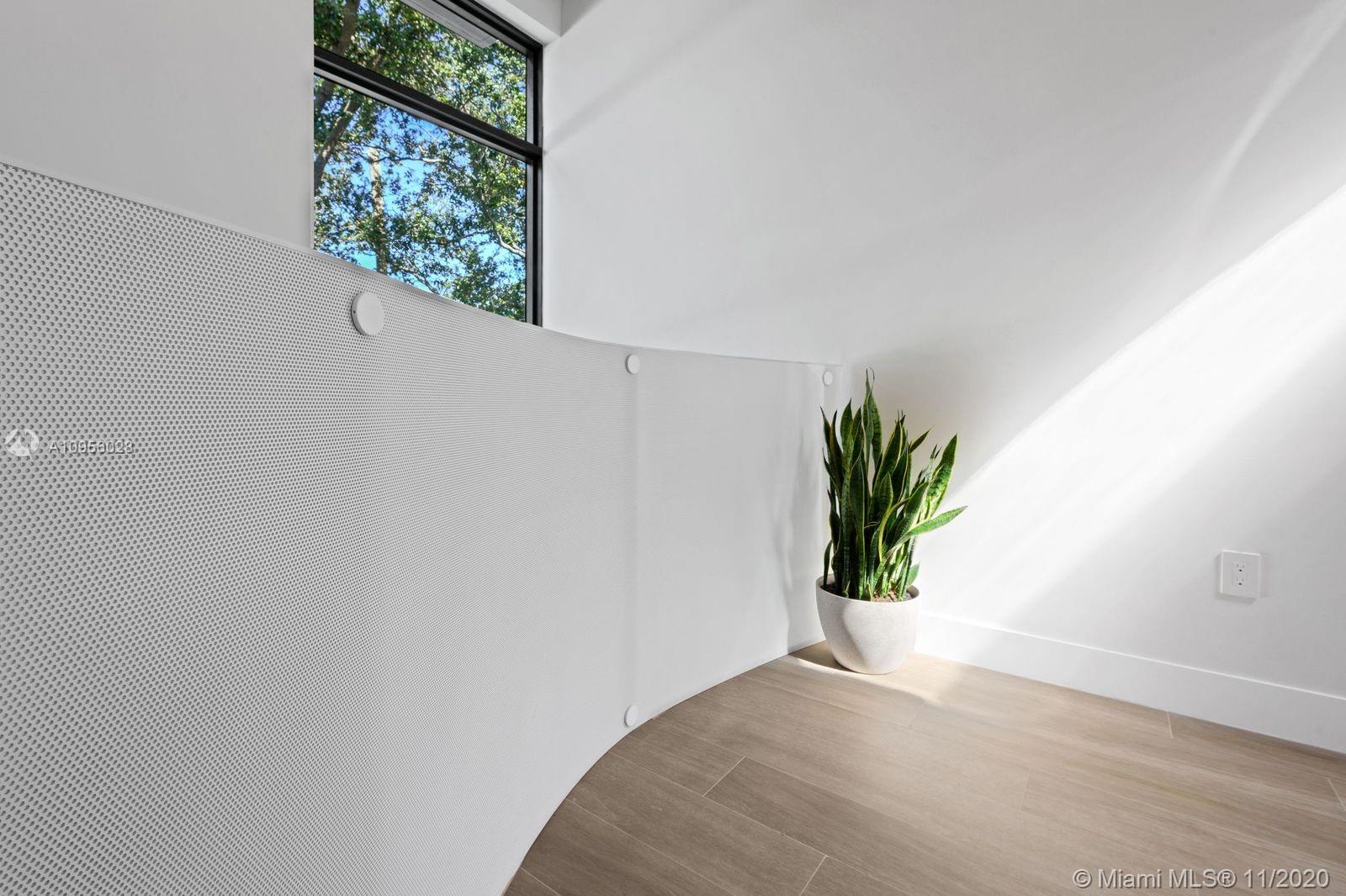 2385 Tequesta Ln Miami, FL 33133