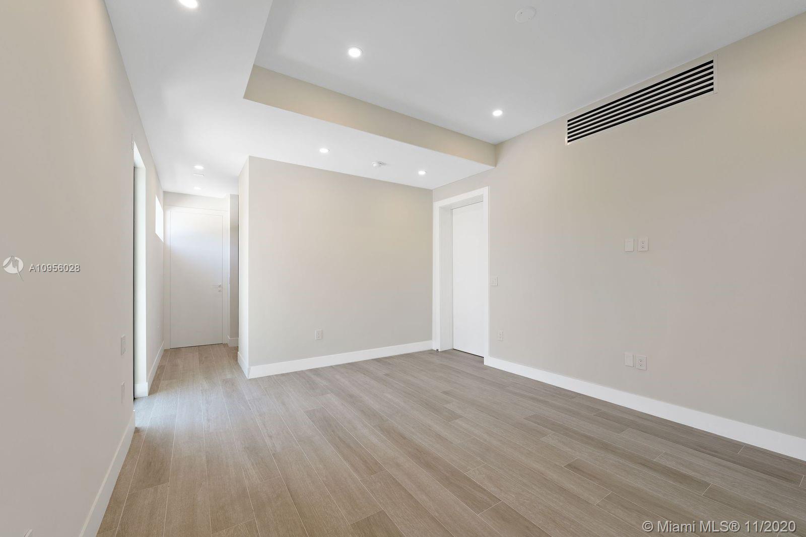 2385 Tequesta Ln Miami, FL 33133