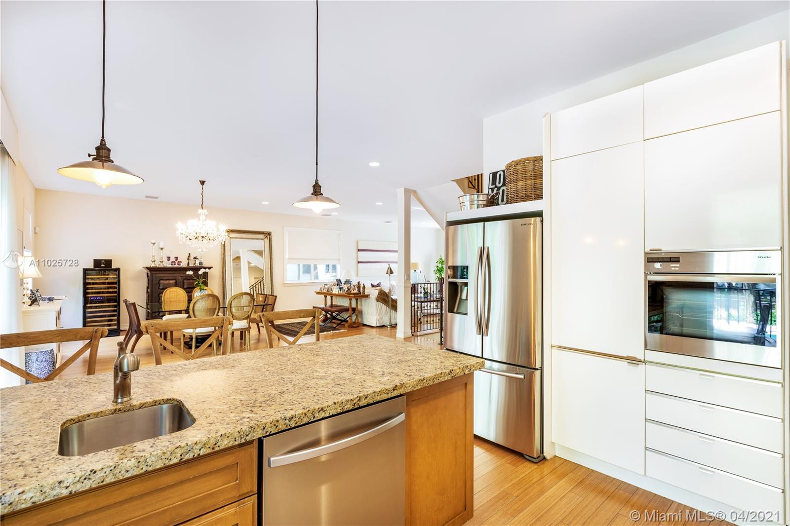 3541 E Glencoe St Miami, FL 33133