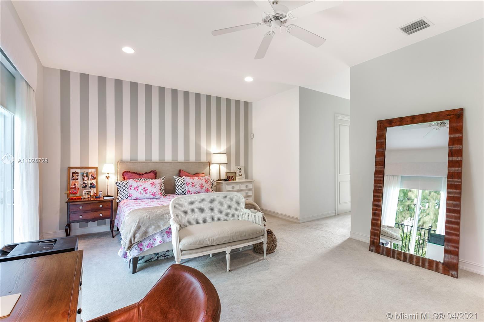 3541 E Glencoe St Miami, FL 33133