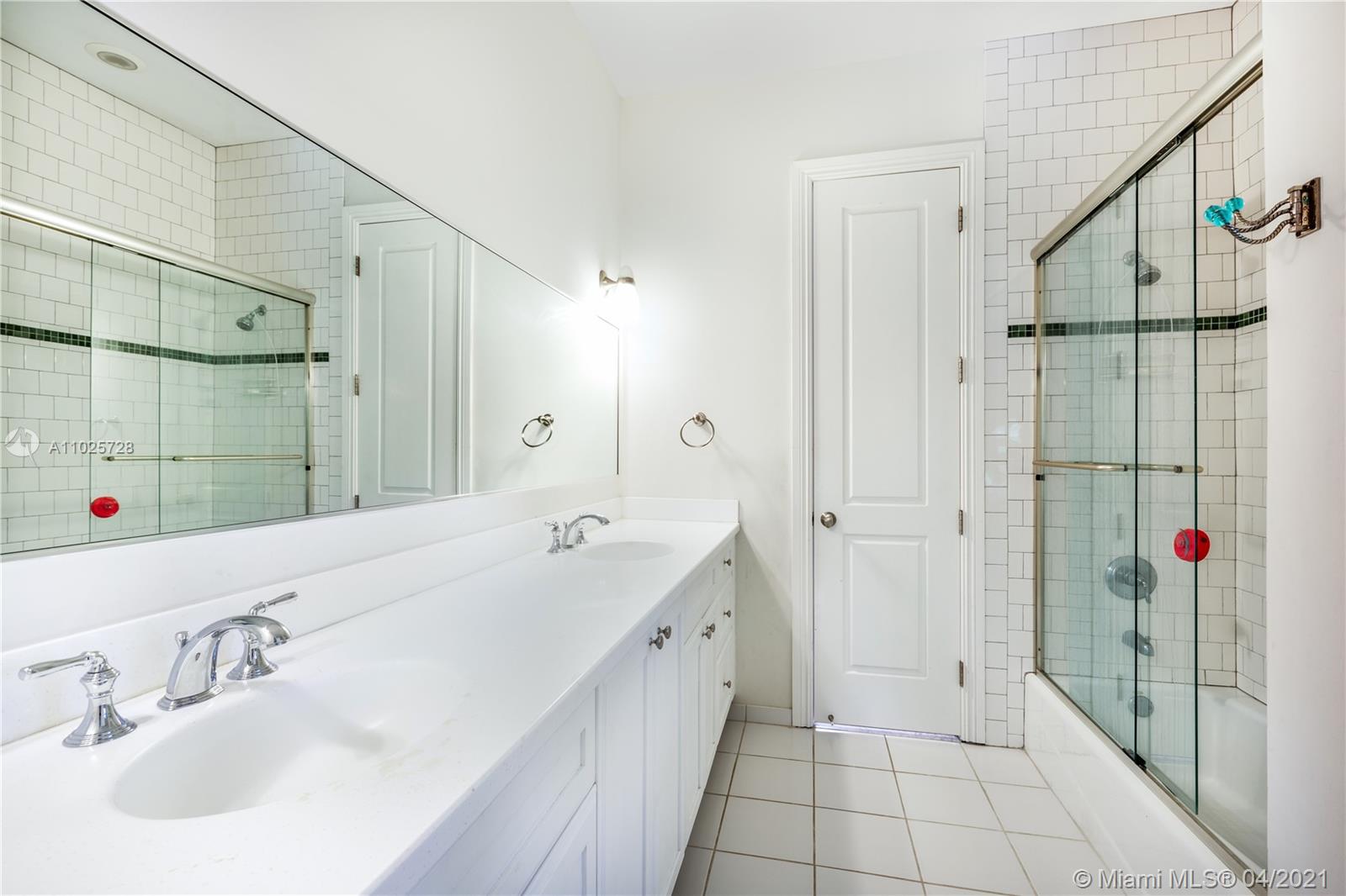 3541 E Glencoe St Miami, FL 33133