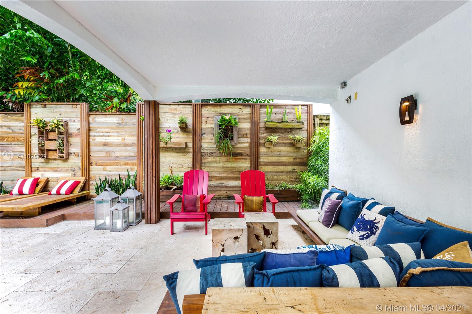 3541 E Glencoe St Miami, FL 33133