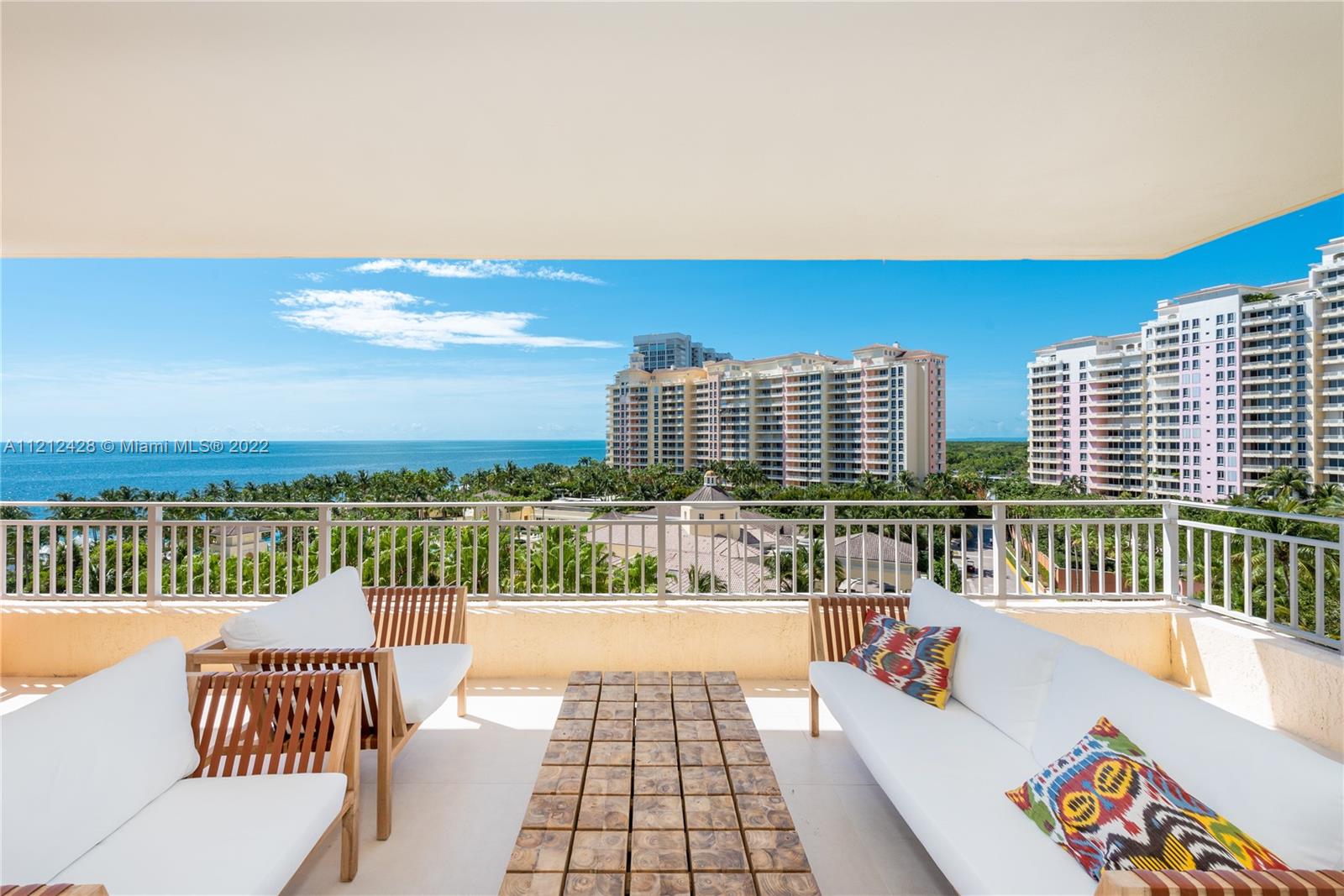 image Ocean Tower Two0