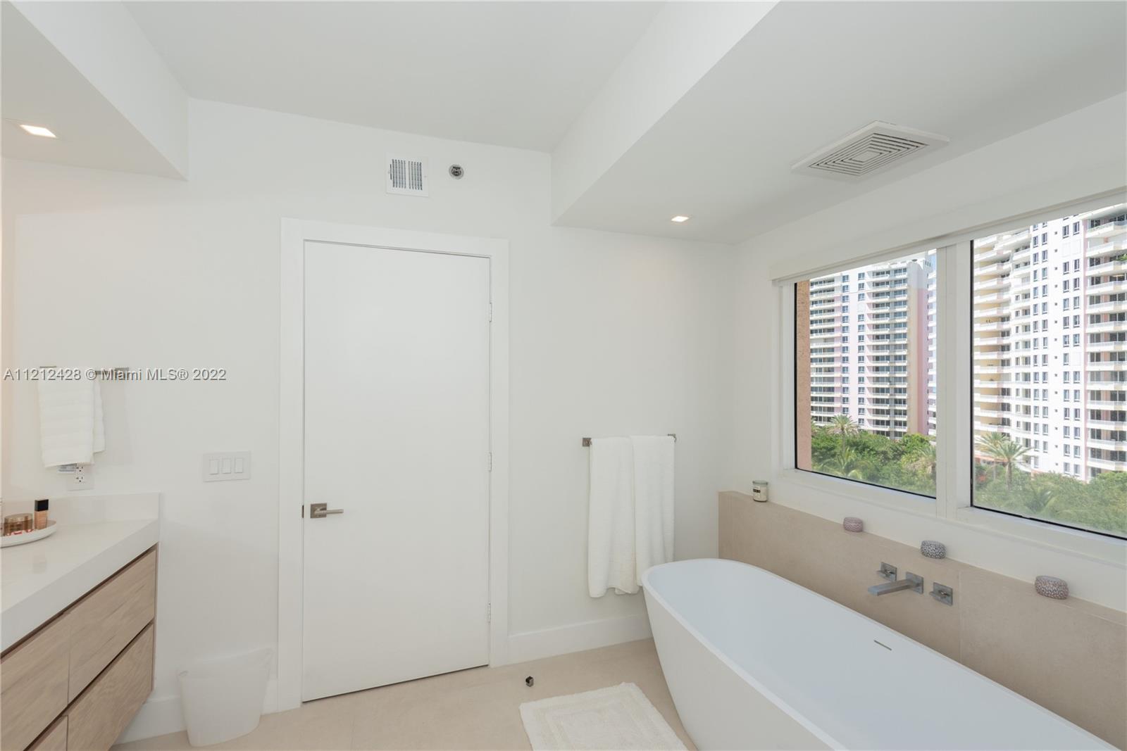 image Ocean Tower Two14