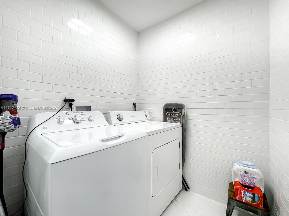 3351 NE 164th St North Miami Beach, FL 33160