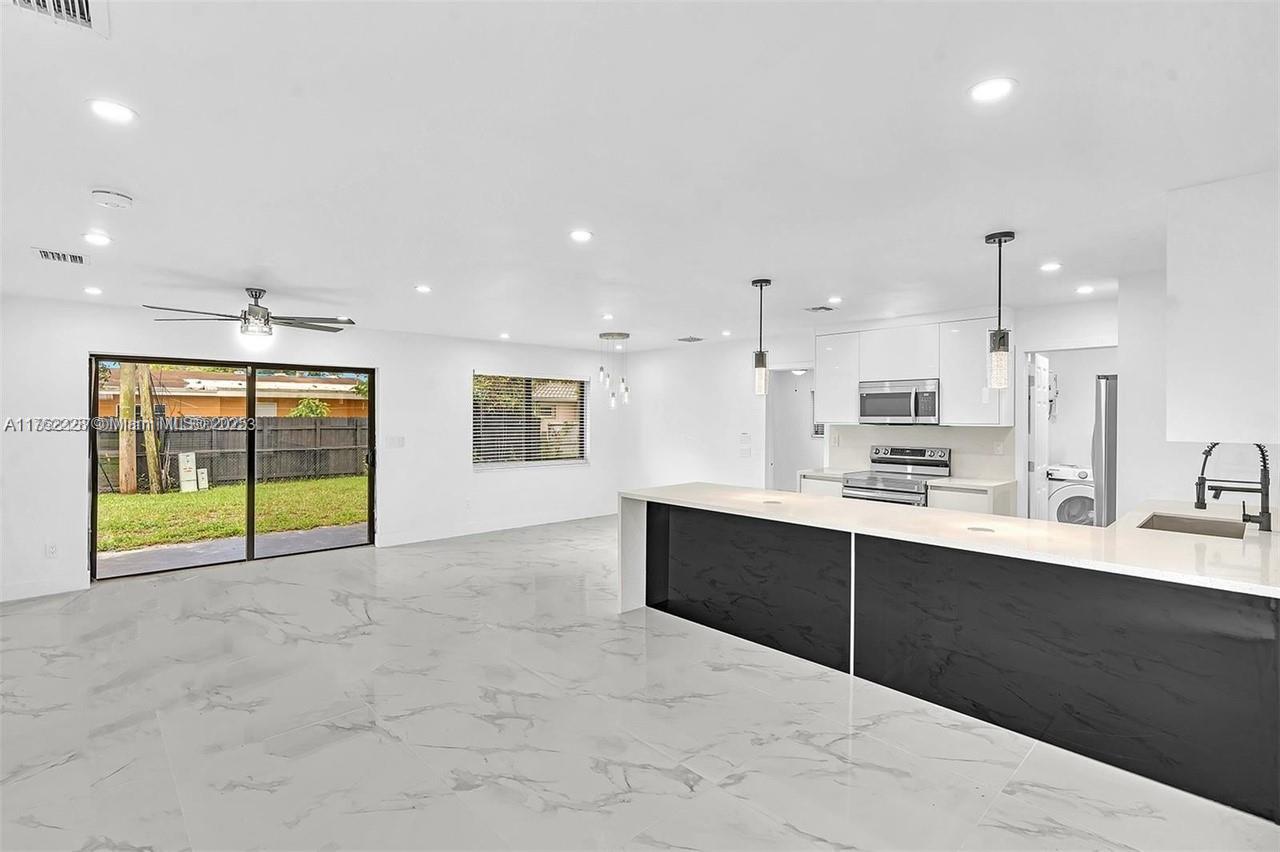 2060 NW 189th Ter
