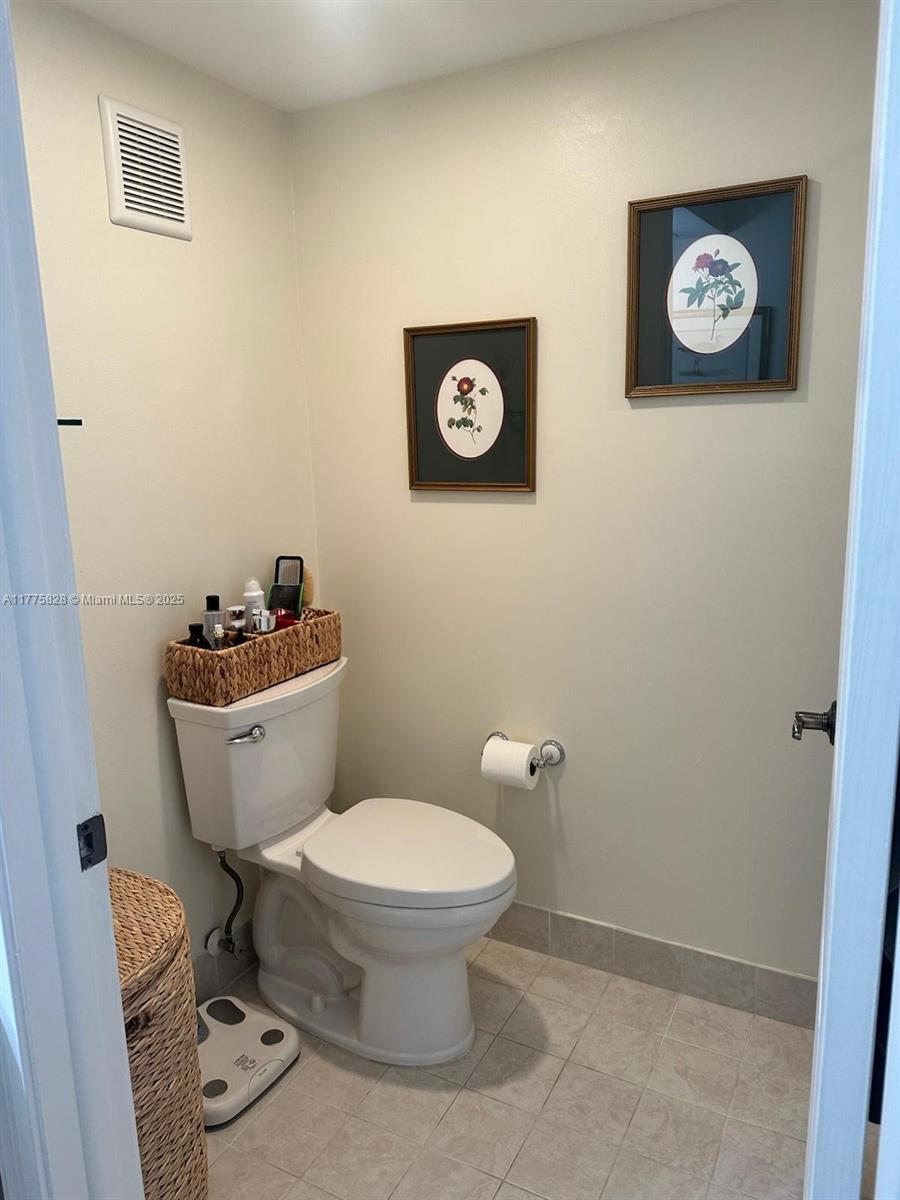 10825 SW 112th Ave #218,Miami, FL 33176