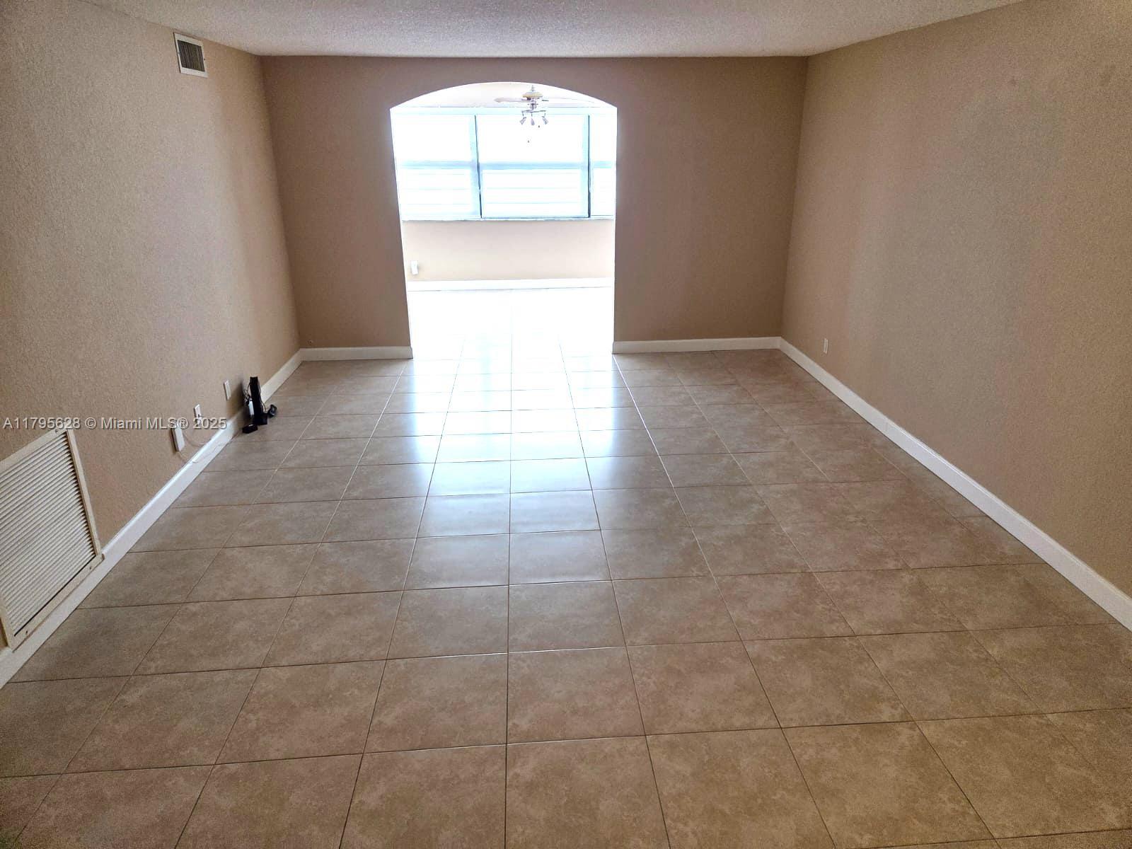 2901 N Nob Hl Rd #101,Sunrise, FL 33322