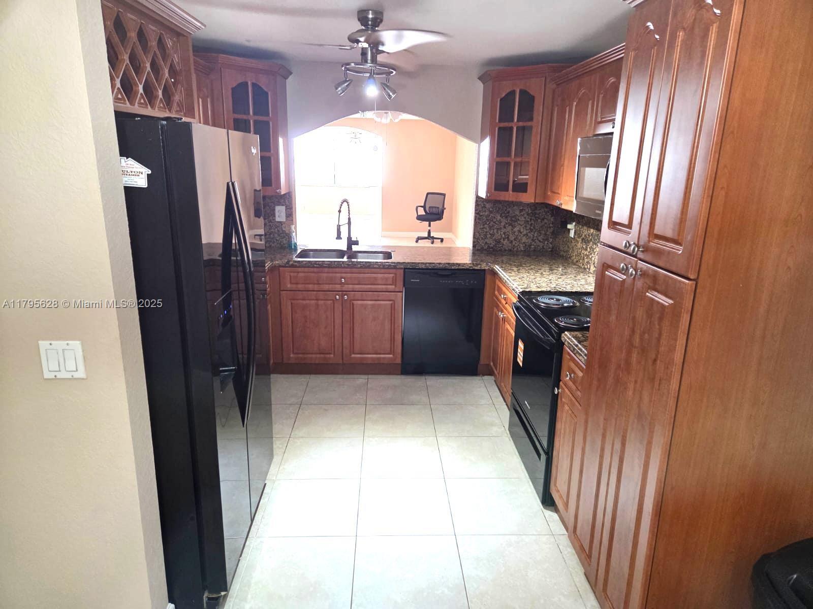 2901 N Nob Hl Rd #101,Sunrise, FL 33322