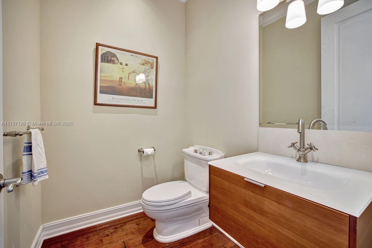 797 Ridgewood Rd Key Biscayne, FL 33149 797 Ridgewood Rd Key Biscayne, FL 33149