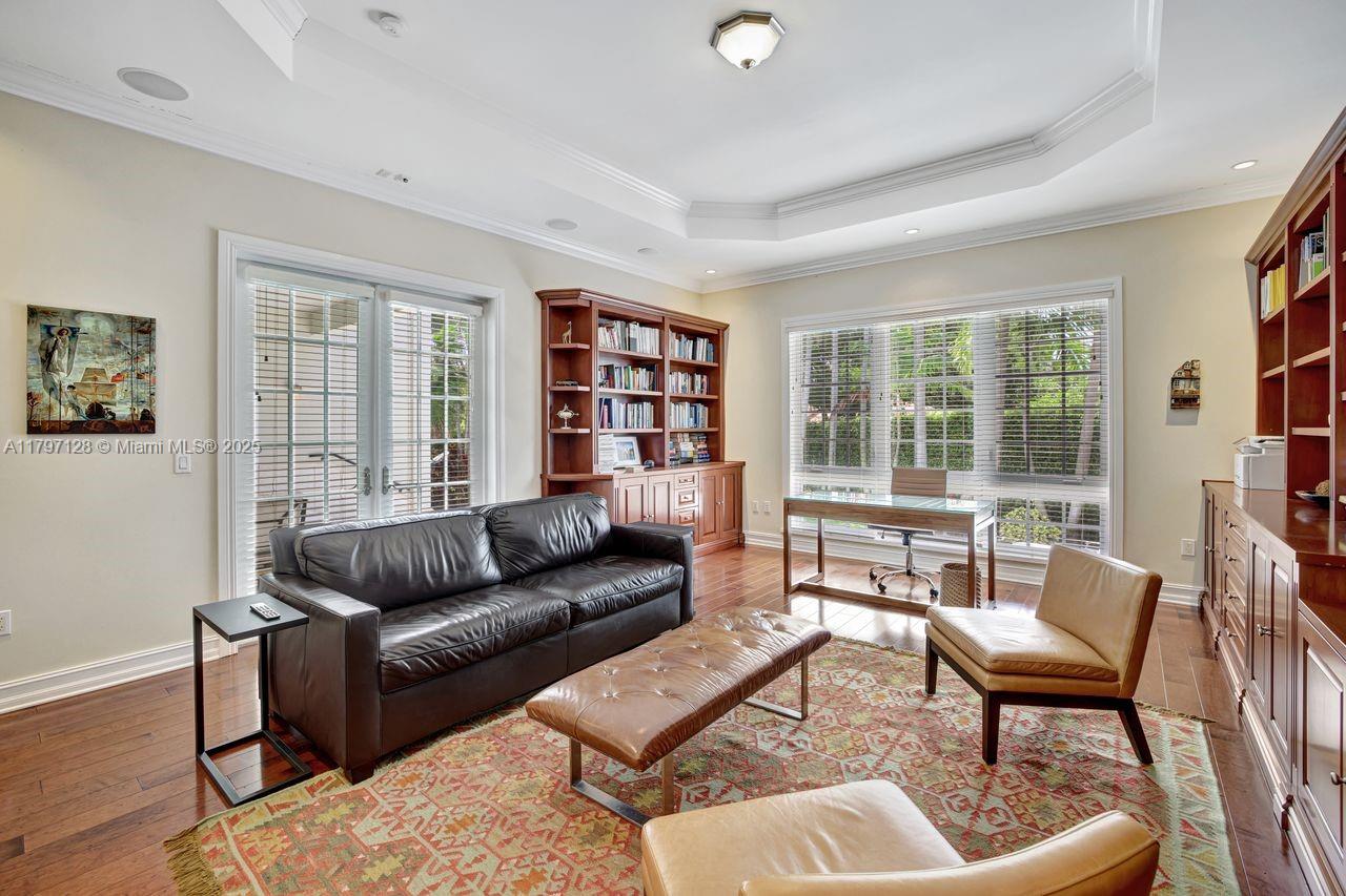 797 Ridgewood Rd Key Biscayne, FL 33149 797 Ridgewood Rd Key Biscayne, FL 33149