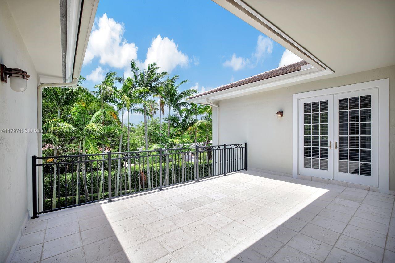 797 Ridgewood Rd Key Biscayne, FL 33149 797 Ridgewood Rd Key Biscayne, FL 33149