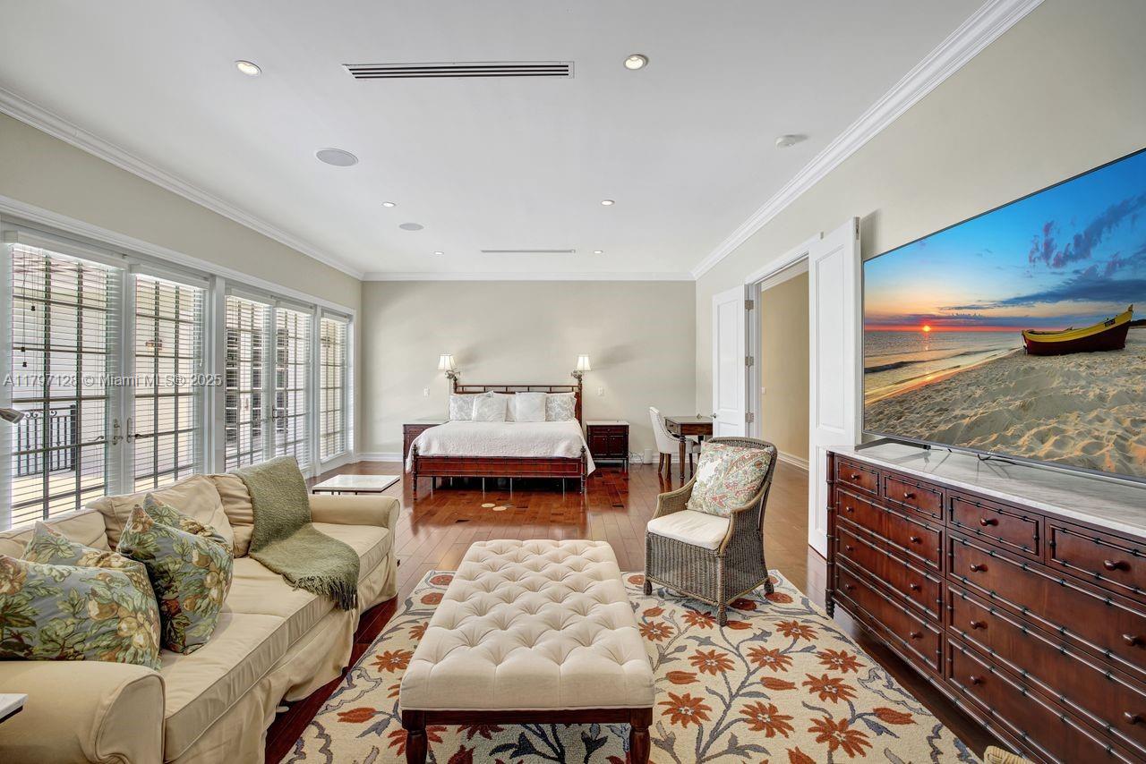 797 Ridgewood Rd Key Biscayne, FL 33149 797 Ridgewood Rd Key Biscayne, FL 33149