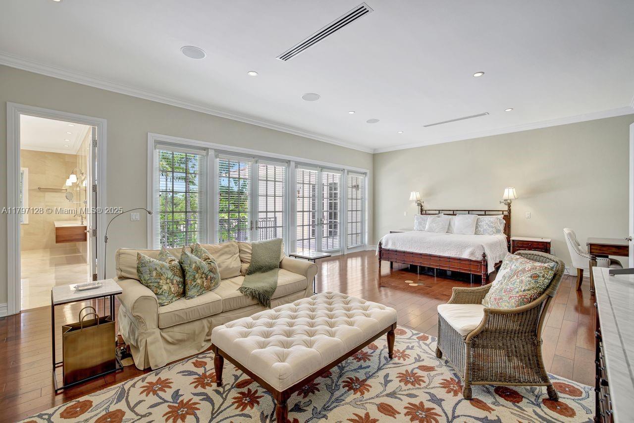 797 Ridgewood Rd Key Biscayne, FL 33149 797 Ridgewood Rd Key Biscayne, FL 33149