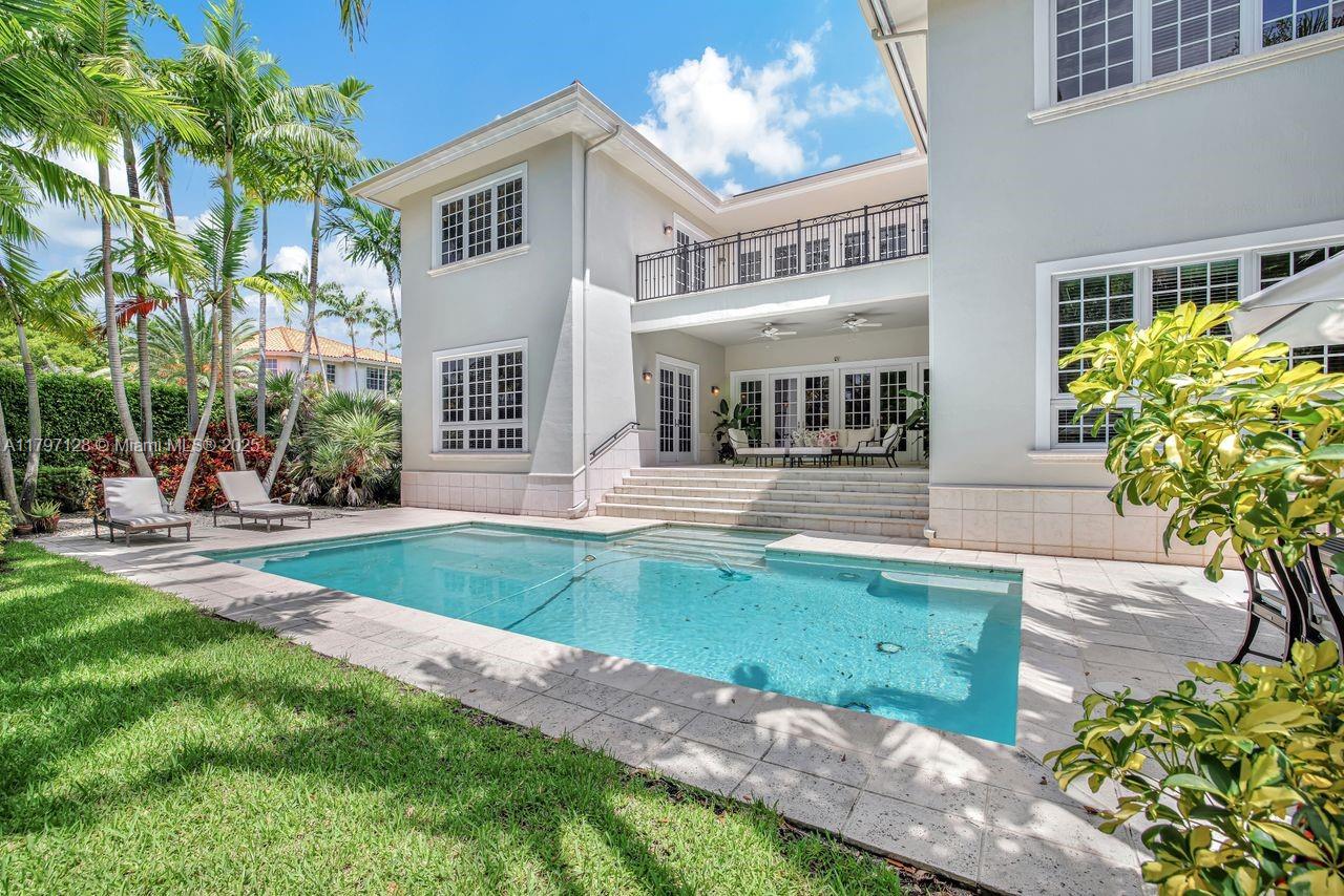 797 Ridgewood Rd Key Biscayne, FL 33149 797 Ridgewood Rd Key Biscayne, FL 33149