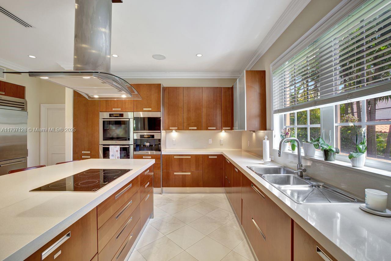 797 Ridgewood Rd Key Biscayne, FL 33149 797 Ridgewood Rd Key Biscayne, FL 33149