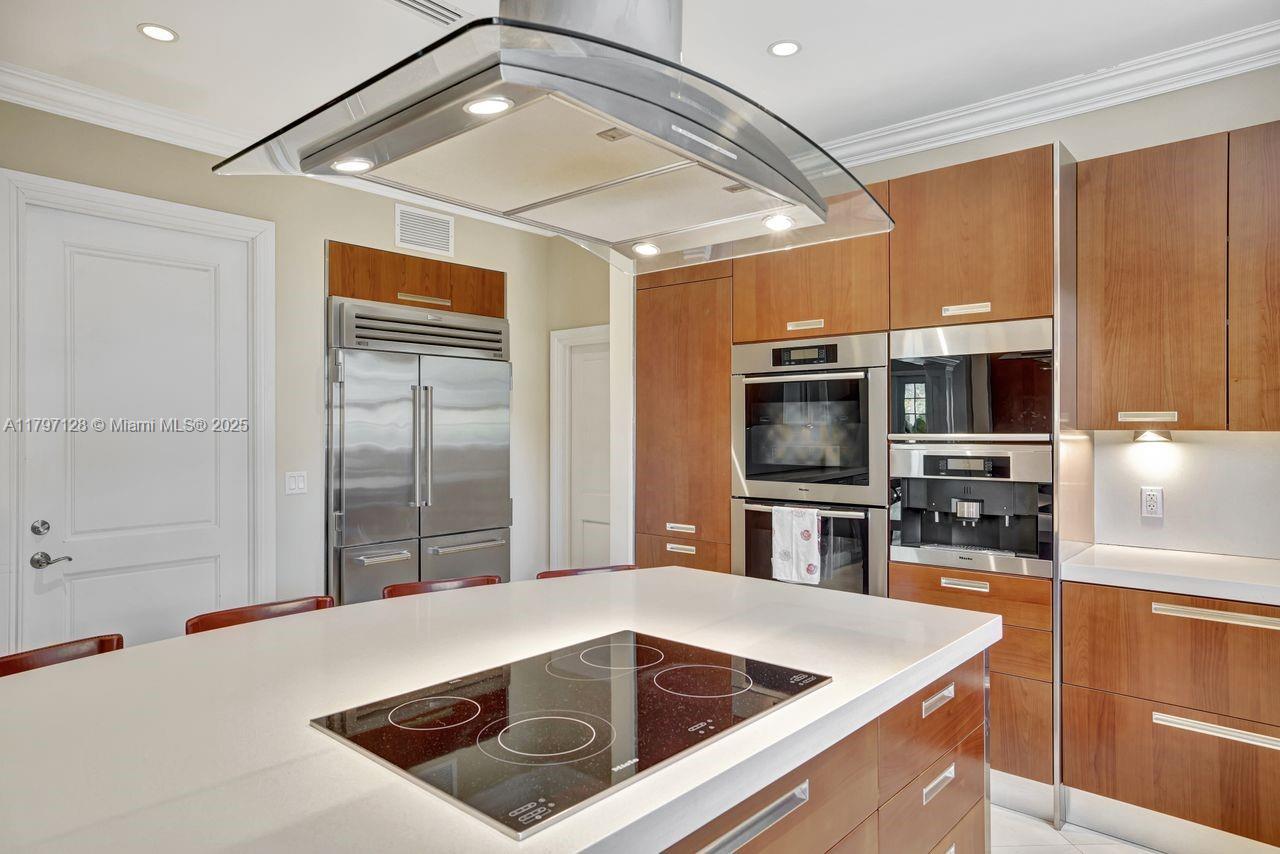 797 Ridgewood Rd Key Biscayne, FL 33149 797 Ridgewood Rd Key Biscayne, FL 33149
